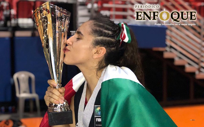 Frida Arriaga, la seleccionada de basquetbol que buscará convertirse en publicista en Puebla