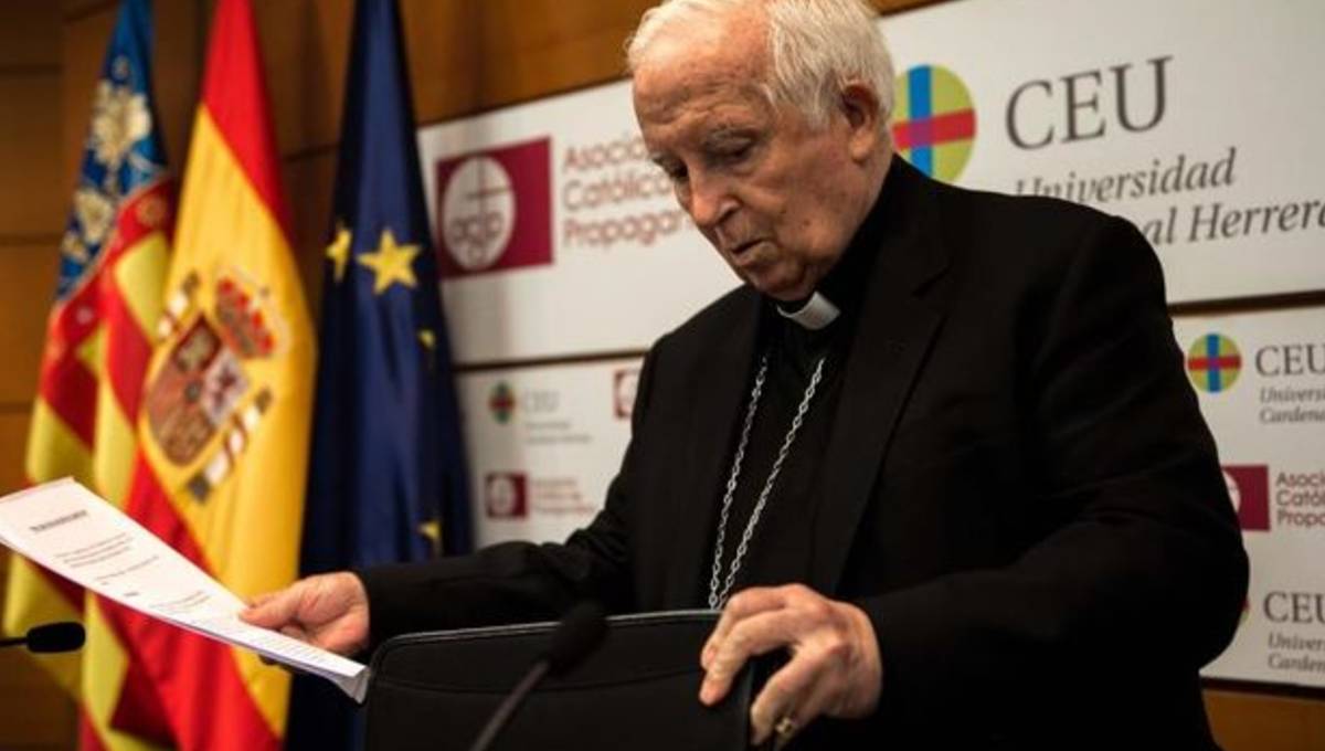 Arzobispo afirma que vacuna contra COVID-19 está hecha de fetos abortados: “Eso quiere el diablo”