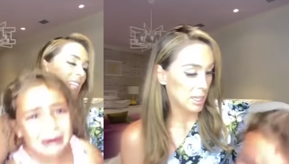Hija de Jacky Bracamontes la interrumpe en plena entrevista por berrinche (Video)