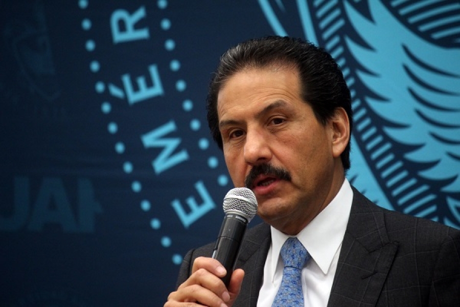 Esparza Oritz exige justicia para el caso de Cristopher