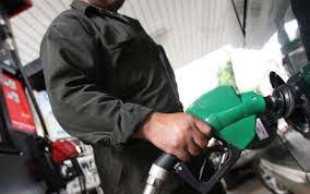 Gasolineros buscarán diálogo con Gobierno a través de nueva cámara industrial