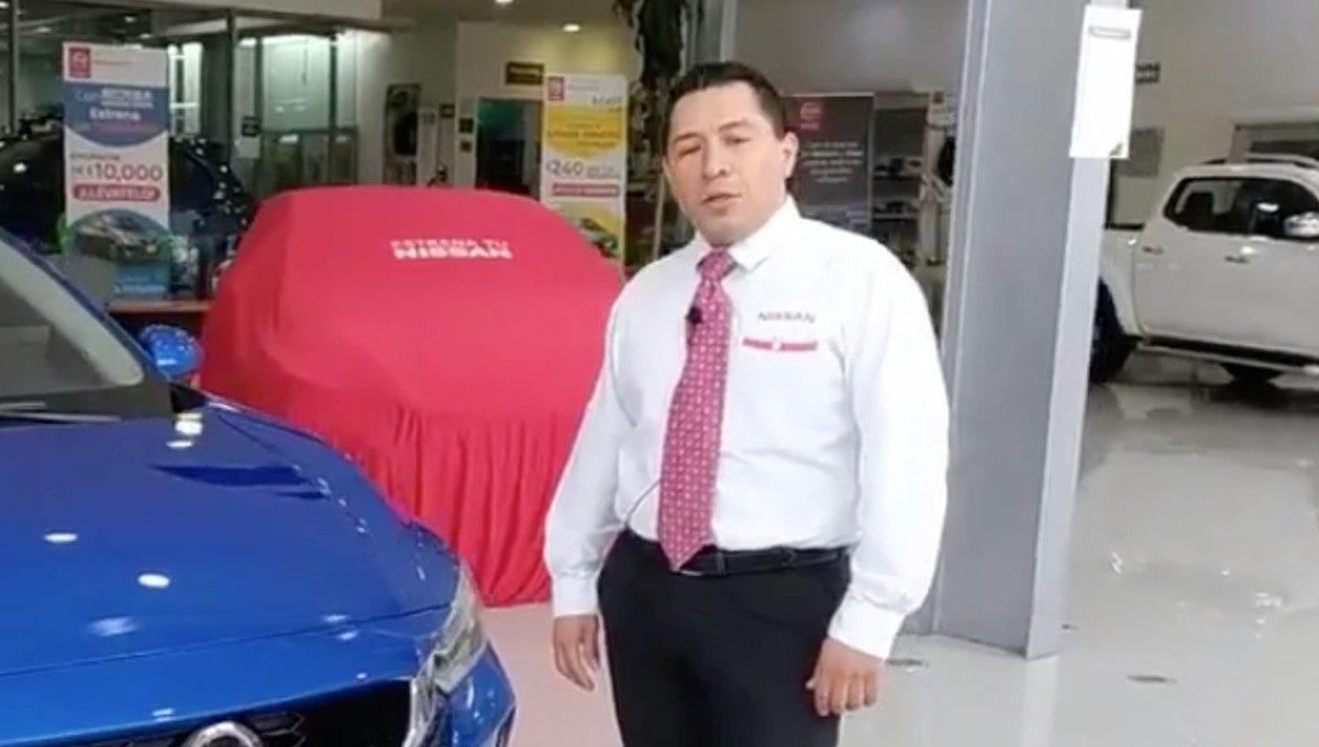 Vendedor de autos se equivoca y dice que el detector “es para atropellar peatones” (Video)