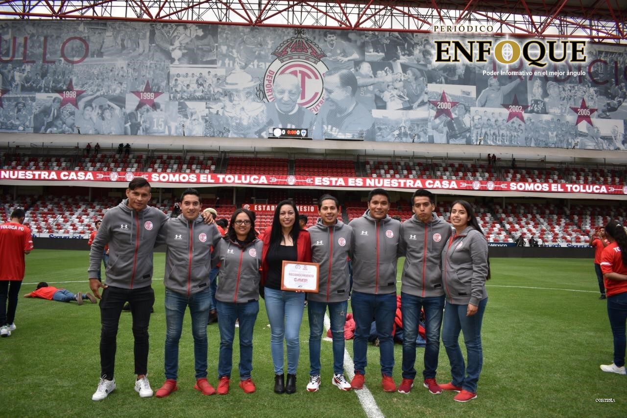 Entregan certificado a Escuela Oficial del Toluca en Puebla (Video) 