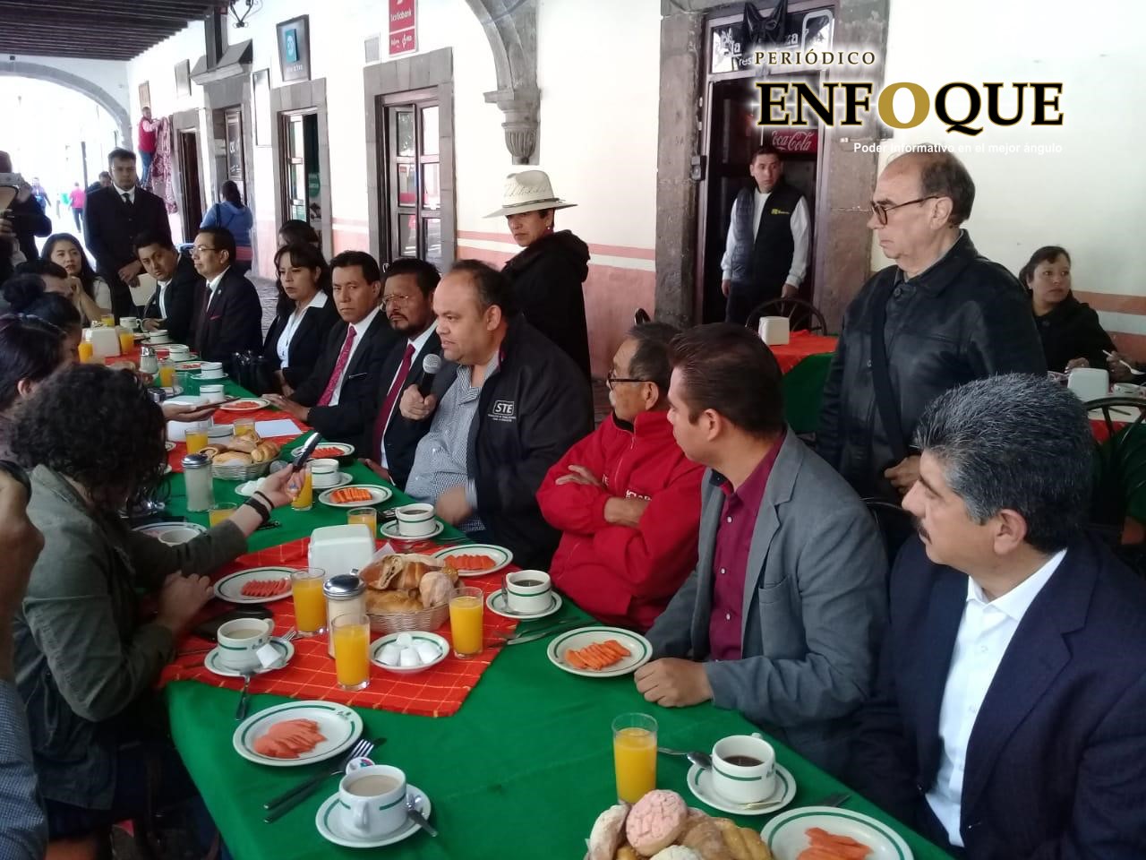 STE levanta la mano como opción ante problemáticas para la renovación de su dirigencia  