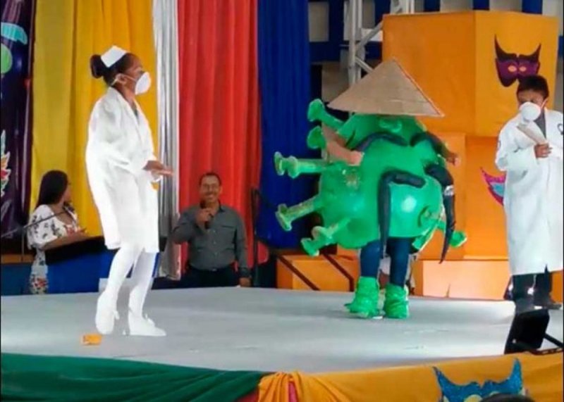 Festival de niños se vuelve viral por niño disfrazado de ‘coronavirus’