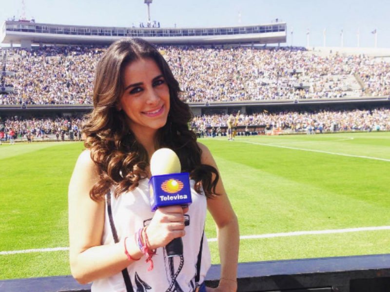 En pleno Día Internacional de la Mujer Televisa despide a conductora de deportes