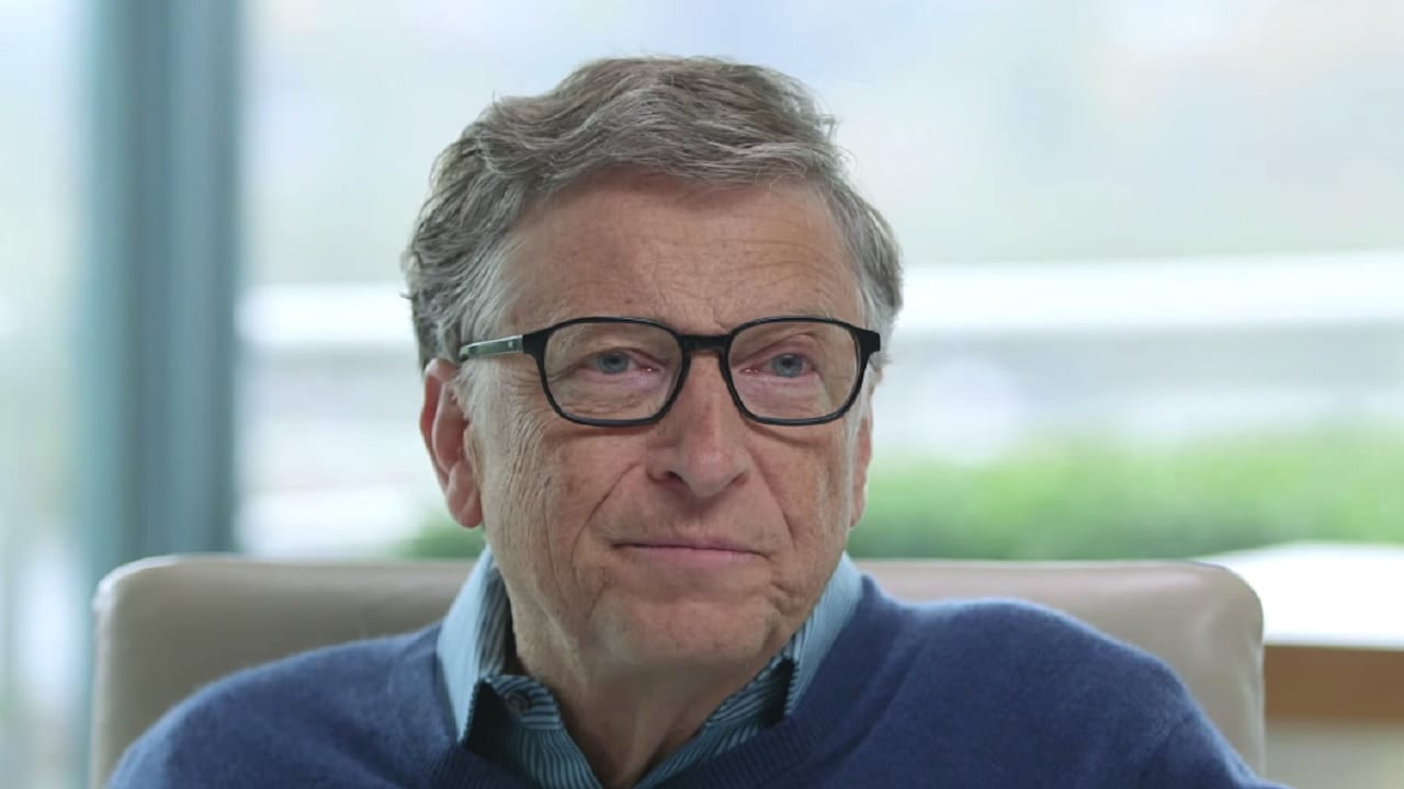Bill Gates renuncia a junta directiva de Microsoft