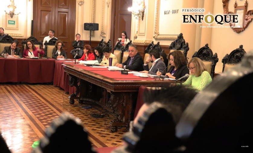 A puerta cerrada, piden regidores sesiones por Covid-19