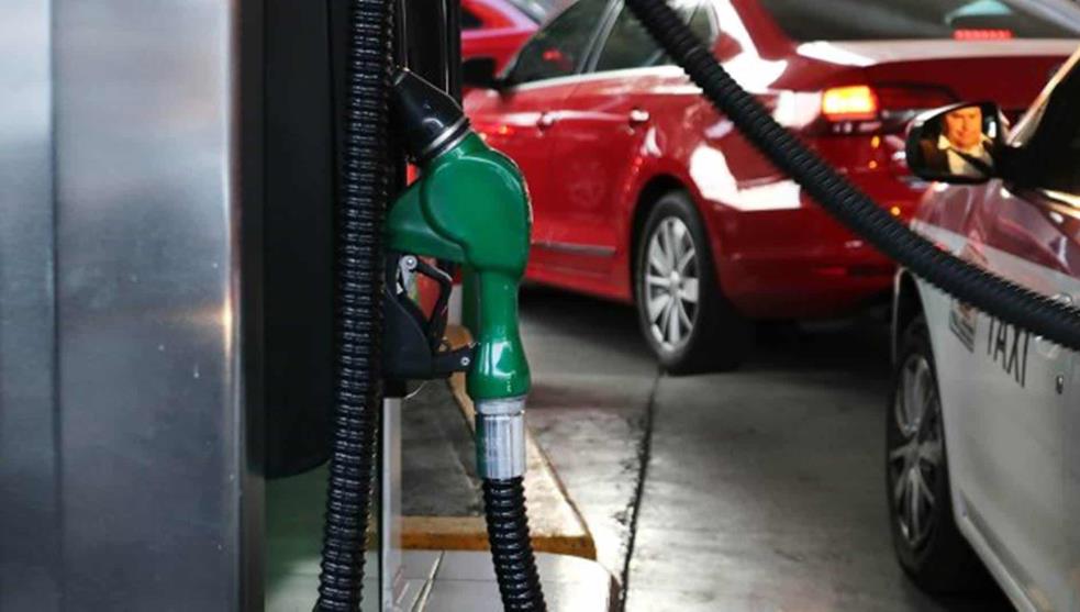 ¿Por qué ha bajado el precio de la gasolina?