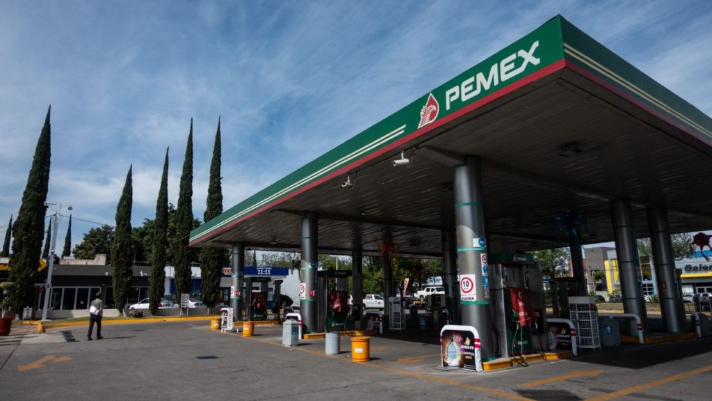 Llega a los 9 pesos gasolina en la frontera