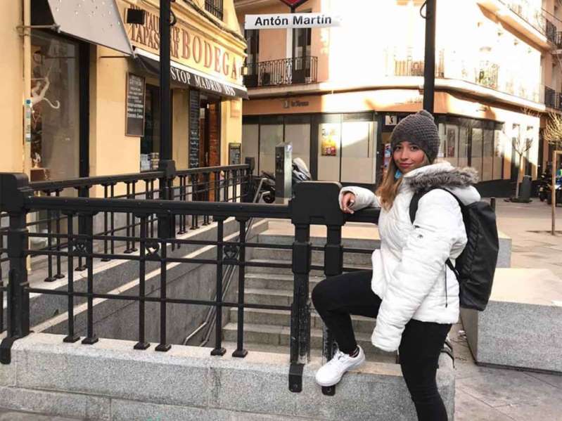 Niegan prueba de Covid-19 a joven con síntomas recién llegada de España