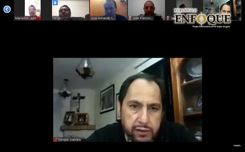 Por Covid-19 regidor poblano realiza reunión virtual con staff 