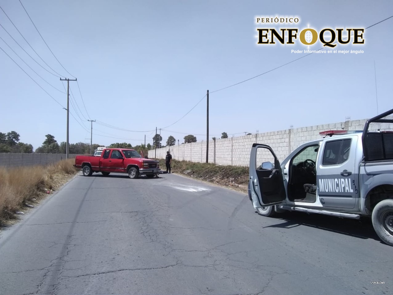 Tras persecución, policía de Amozoc frustra robo de camioneta