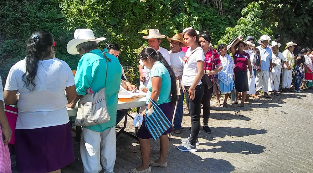 Sin protocolos de contingencia COVID-19, Secretaria de Desarrollo Rural entrega apoyos para productores de Puebla