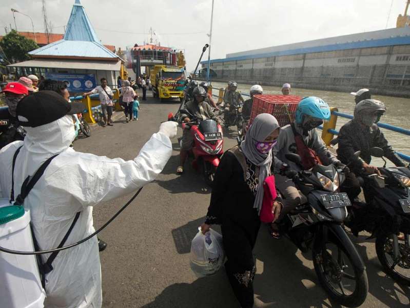 Decreta Indonesia estado de emergencia, pero no cuarentena