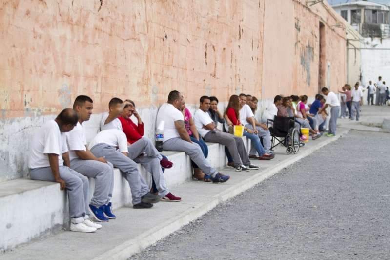 Suspenden visitas en centros penitenciarios en Puebla por Covid-19