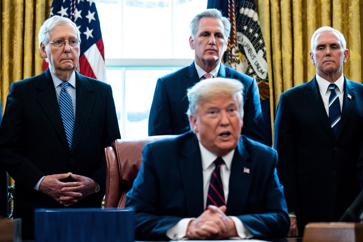 Hijos de migrantes demandan al Gobierno de Trump por excluirlos de paquete de ayuda ante COVID-19