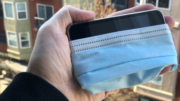 ¿Puede el coronavirus sobrevivir en mi celular?