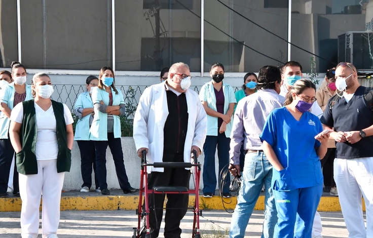 Médicos especialistas critican dichos de AMLO contra el gremio