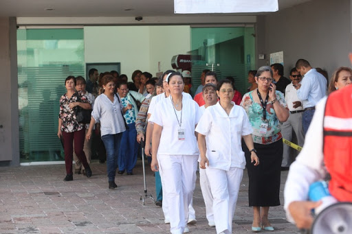Personal de enfermería se enfrenta a pacientes de COVID-19 y a su propia respuesta inmunológica, dice jefa del IMSS