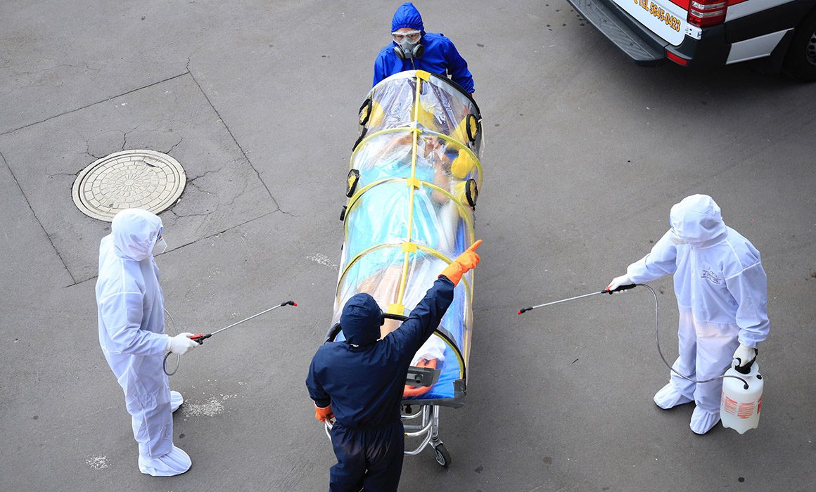 Ingresan primeros cinco pacientes con COVID-19 al Autódromo Hermanos Rodríguez