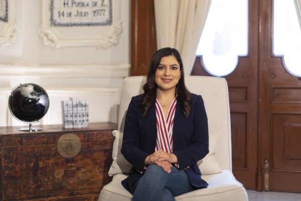 Ayuntamiento municipal de Puebla reconoce a las y los maestros de la capital poblana por su entrega y compromiso