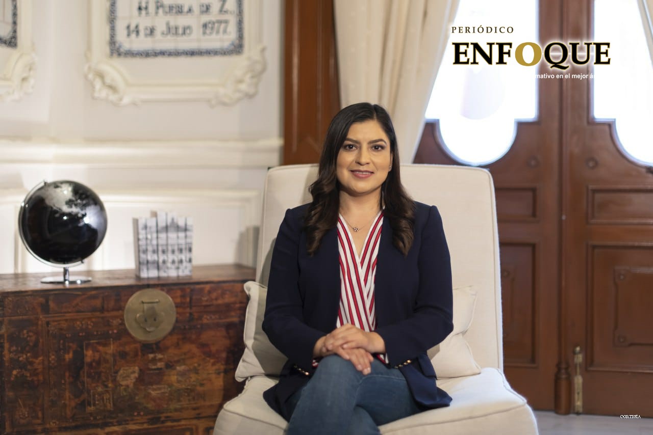 Claudia Rivera reconoce labor de maestros durante la pandemia