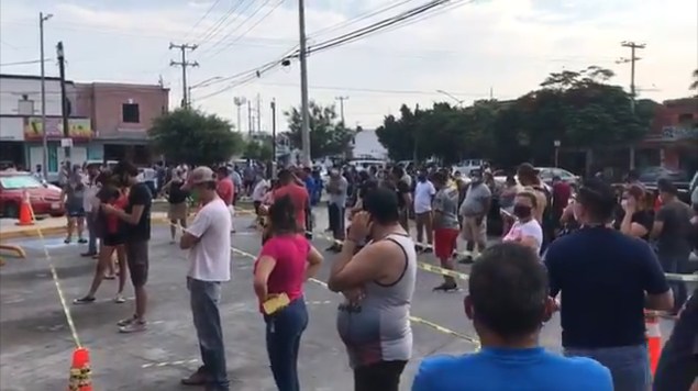 Estados levantan ley seca y hacen largas filas para comprar cerveza (Videos)