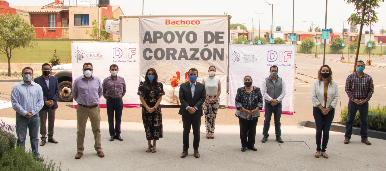 San Pedro Cholula se une a la campaña “Apoyo de Corazón" de Bachoco y entrega tonelada y media de pollo a familias vulnerables