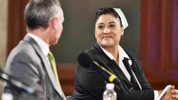 'Jefa Fabiana' sale del hospital tras padecer COVID-19, informa Zoé Robledo