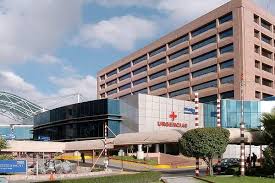 Gobierno y hospitales privados extienden por un mes más convenio para combatir COVID-19