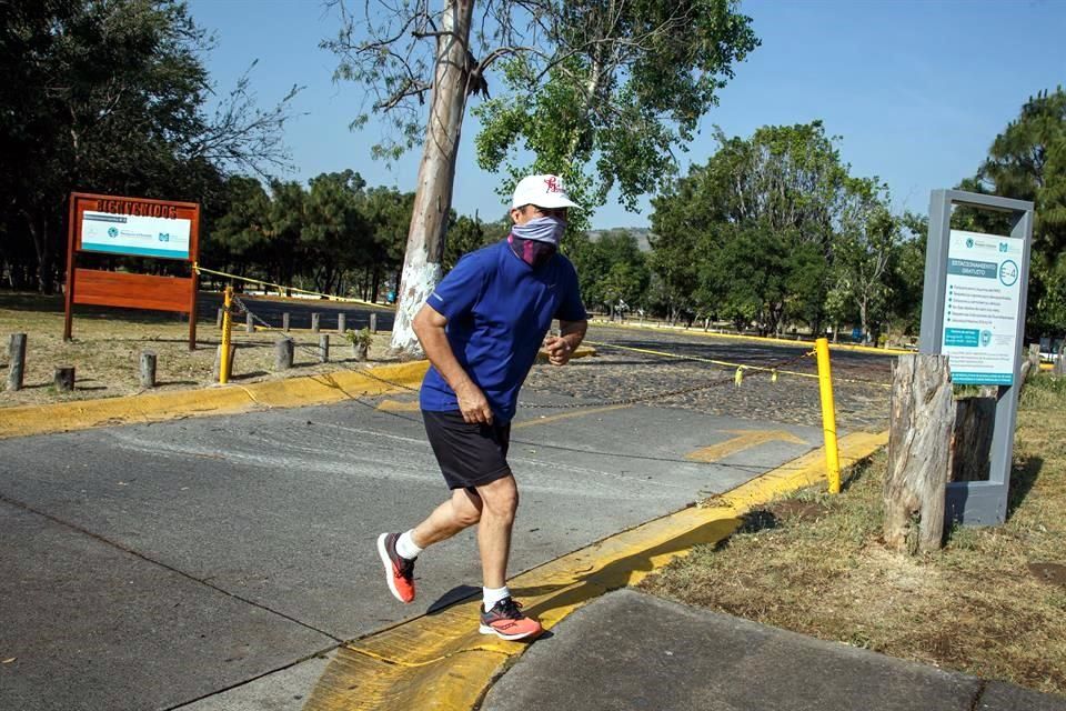 ¿Usar o no cubrebocas mientras salgo a correr en tiempos de COVID-19? Resolvemos el dilema