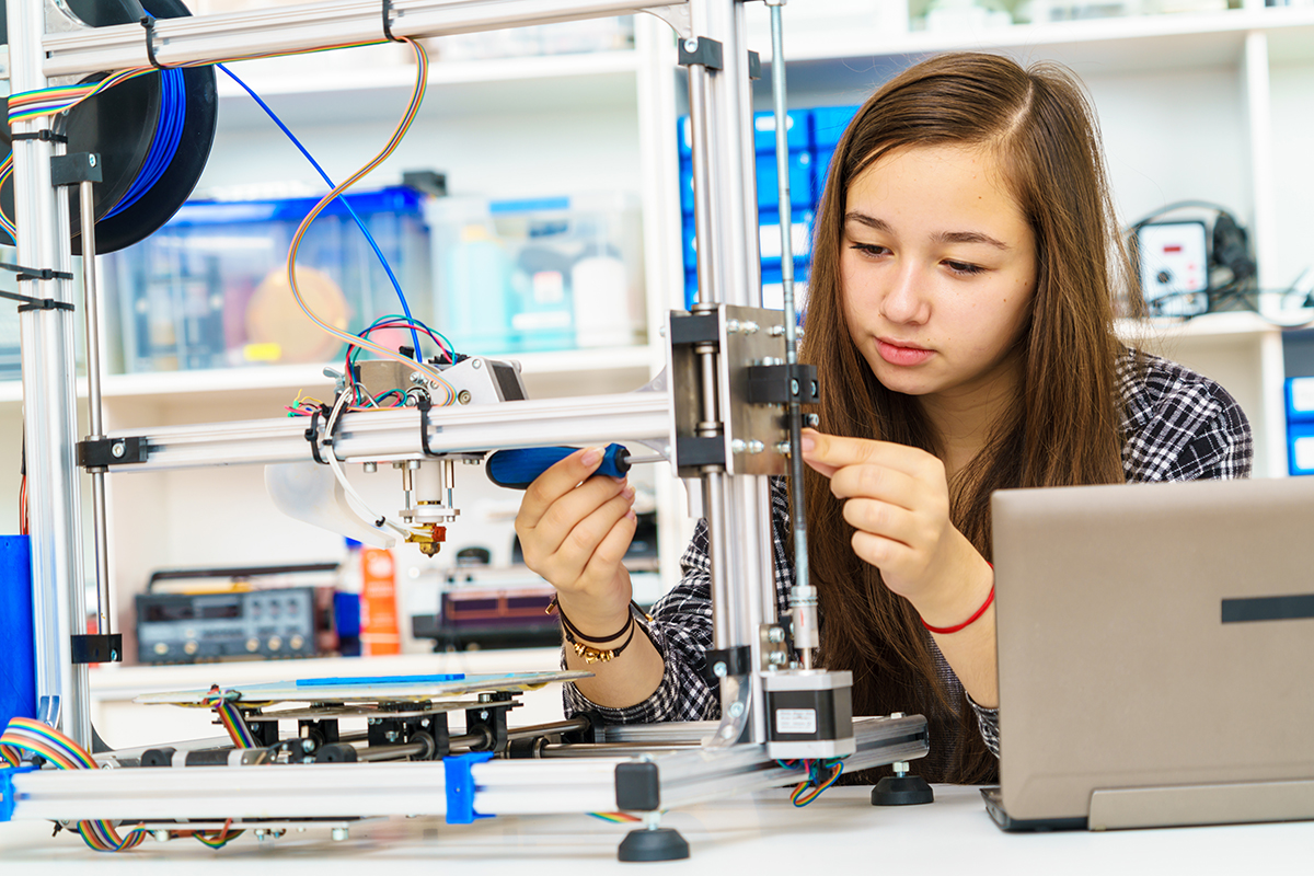 México cuenta con el talento humano para innovar en el campo de la industria: UPAEP