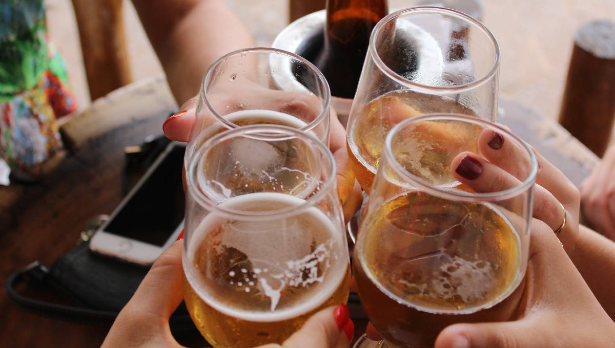 Proponen elevar a 21 años la edad mínima para consumir alcohol