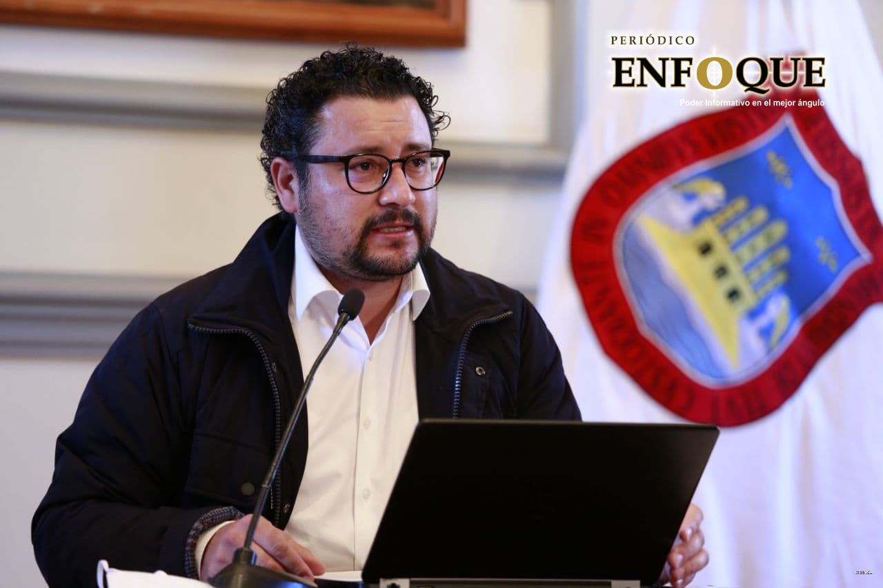 En tres semanas se atendieron más de 27 mil metros cuadrados de baches: Israel Román 