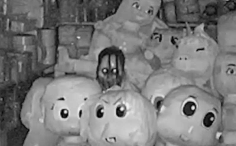 Dross lo hace de nuevo y aterroriza a redes sociales con su más reciente video