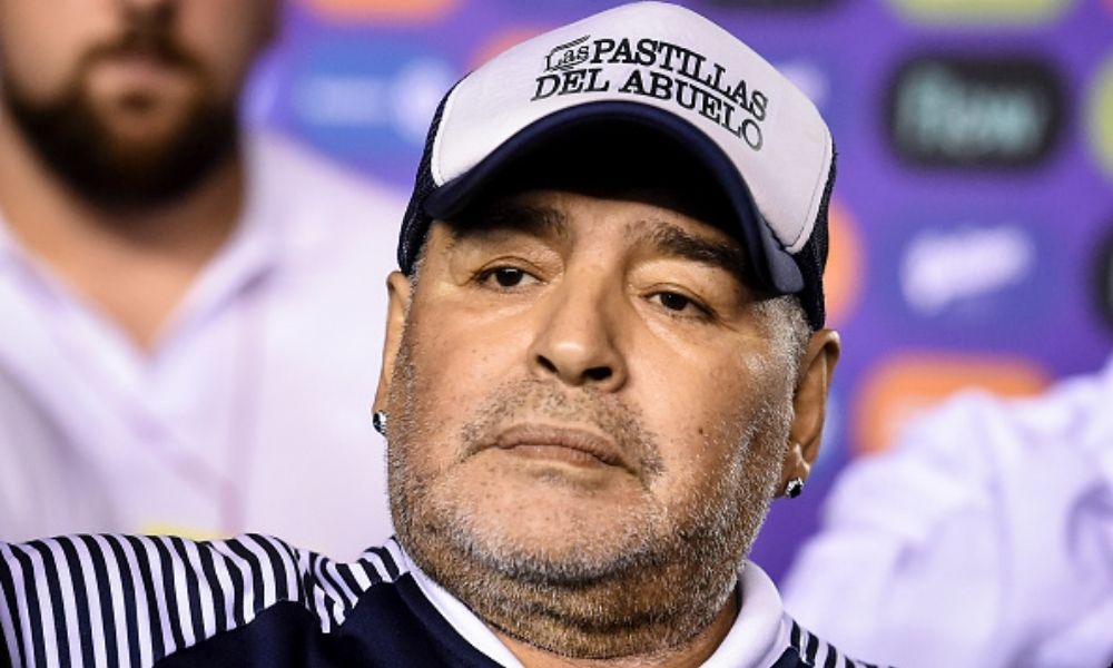 Maradona es dado de alta tras cirugía en el cerebro