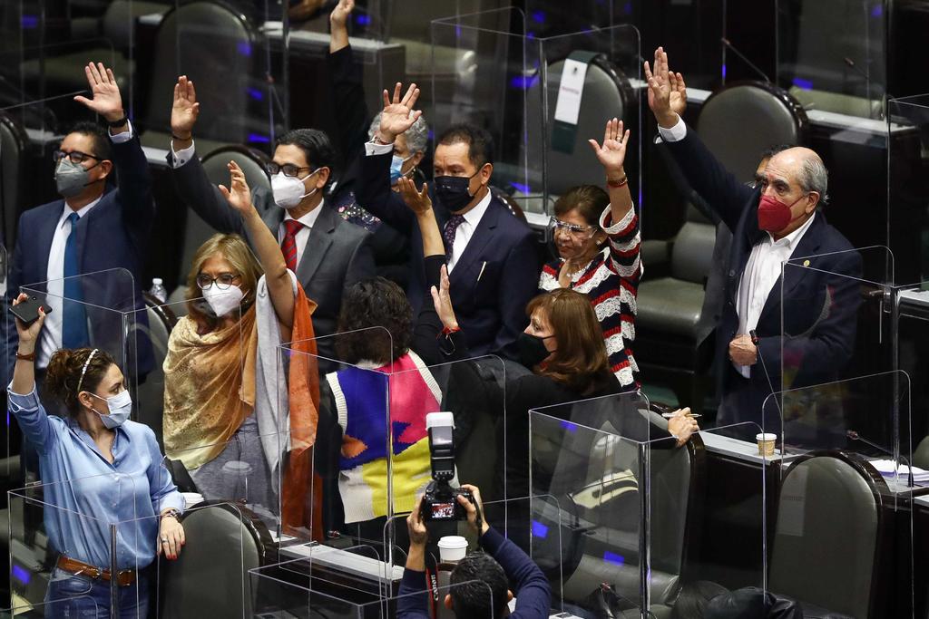 AMLO felicita a diputados tras aprobación del Presupuesto de Egresos 2021