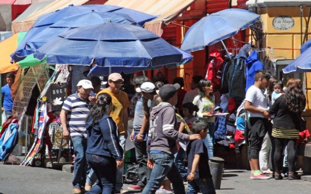 Barbosa señala solapamiento y extorsión del Ayuntamiento de Puebla para permitir ambulantaje en Centro Histórico