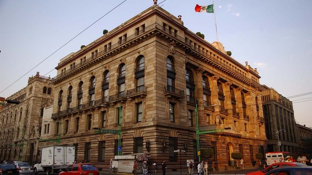 Tres mujeres y Herrera: ellos se perfilan para ser subgobernadores del Banxico