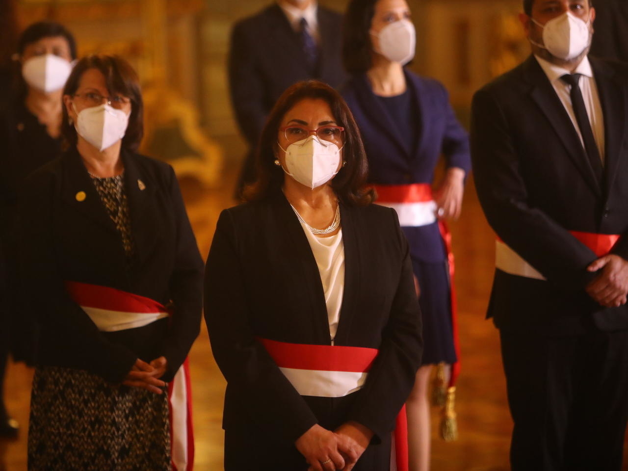 Perú anuncia nuevo gabinete: es liderado por primera ministra feminista