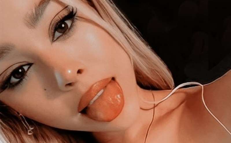 ¿Son pareja? Danna Paola presenta a la mujer con la que sale; pide normalizar relación entre mujeres