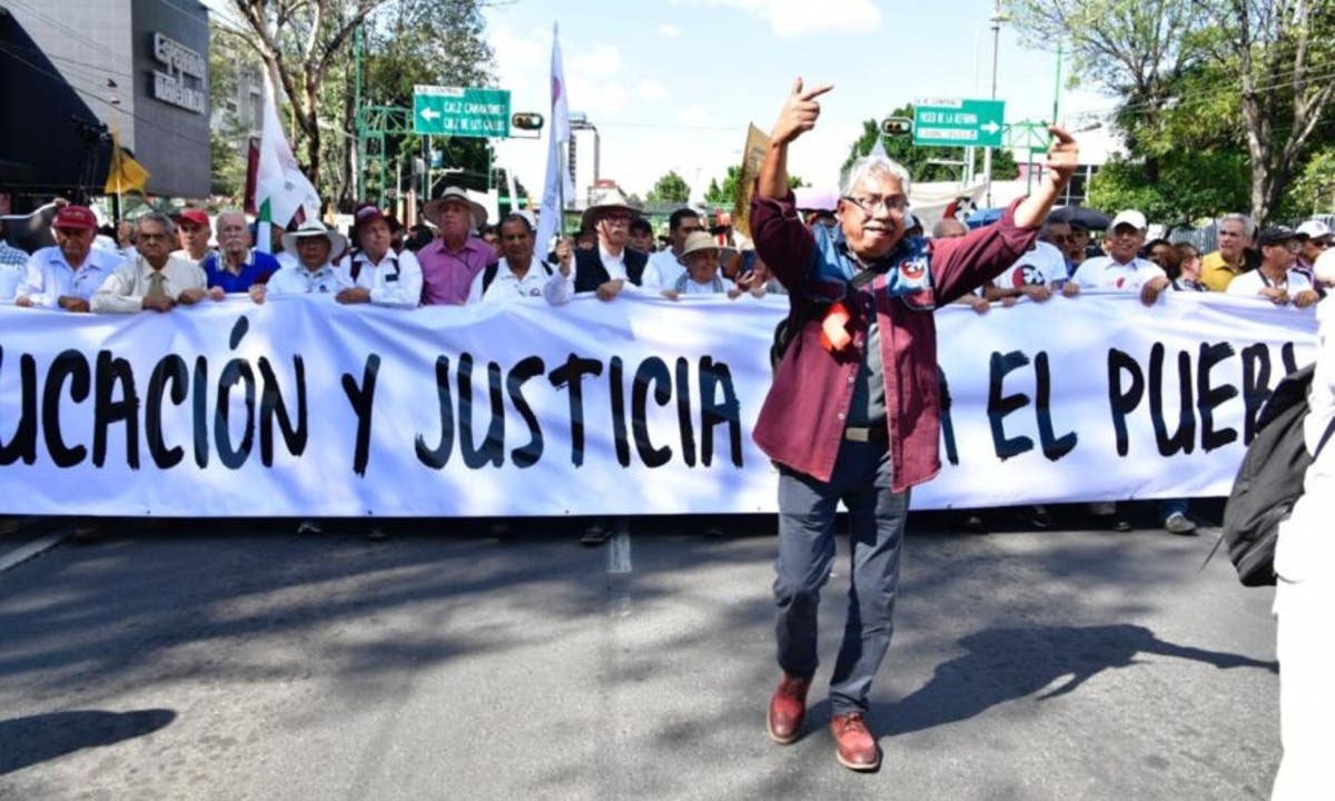 AMLO sobre marchas del 2 de octubre: Romper vidrios no es de izquierda