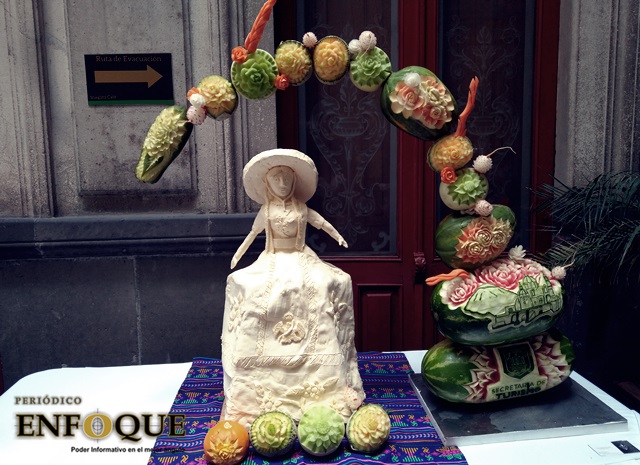 Será Puebla sede de concurso internacional de esculturas en frutas y verduras