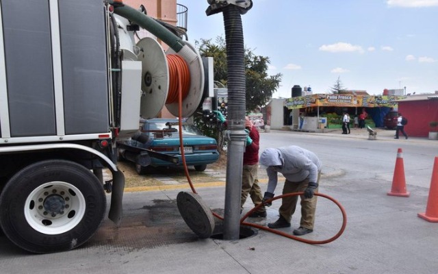 Niega Barbosa que la desprivatización del agua sea puro cuento, pero afirma que es un asunto complejo
