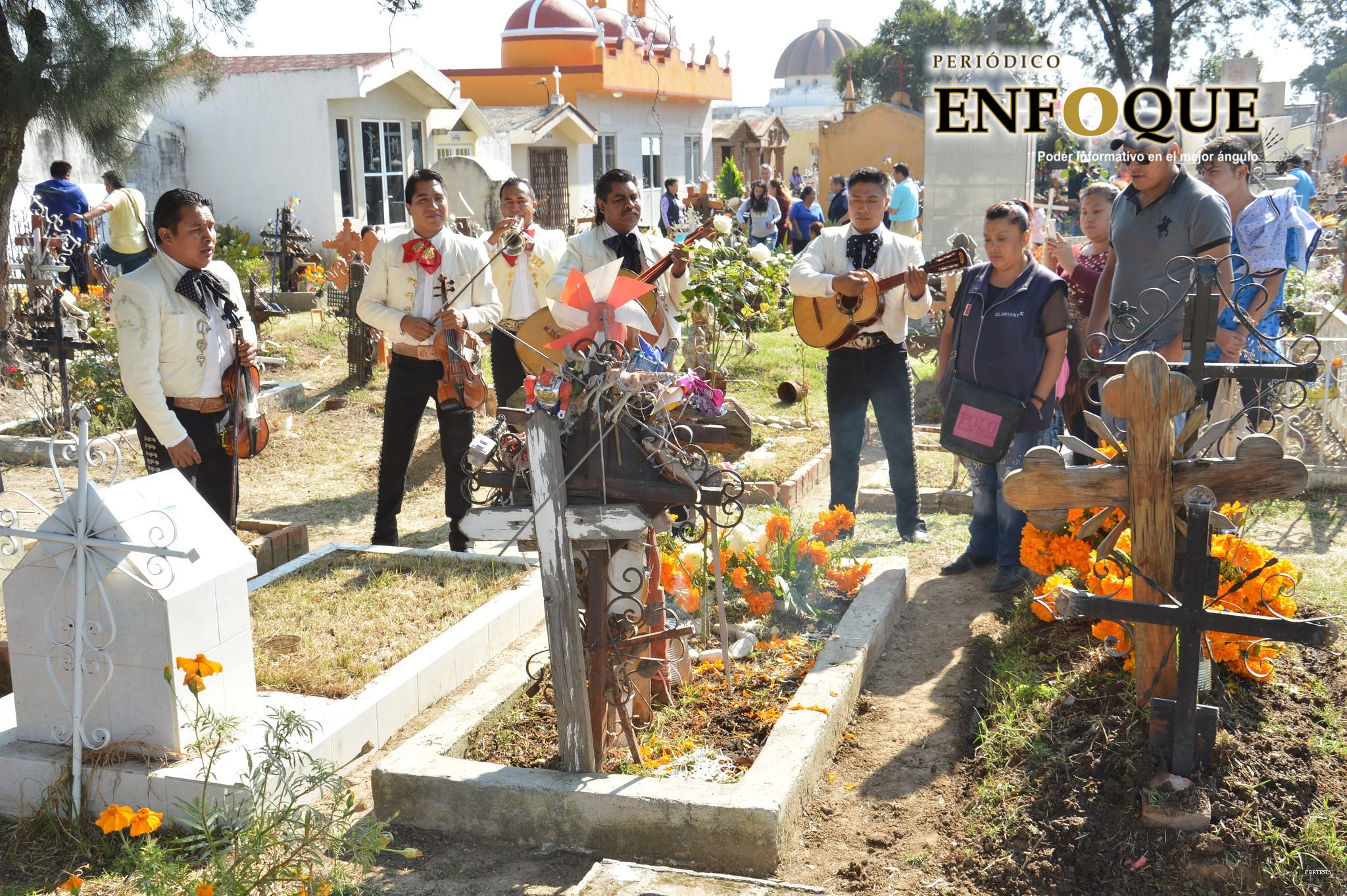 Habrá acceso controlado a panteones de San Pedro Cholula por Día de Muertos, también permitirán vendimia 