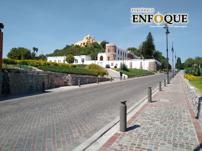 Analiza San Andrés autorizar circulación de artesanos y ambulantes en torno a la Gran Pirámide de Cholula