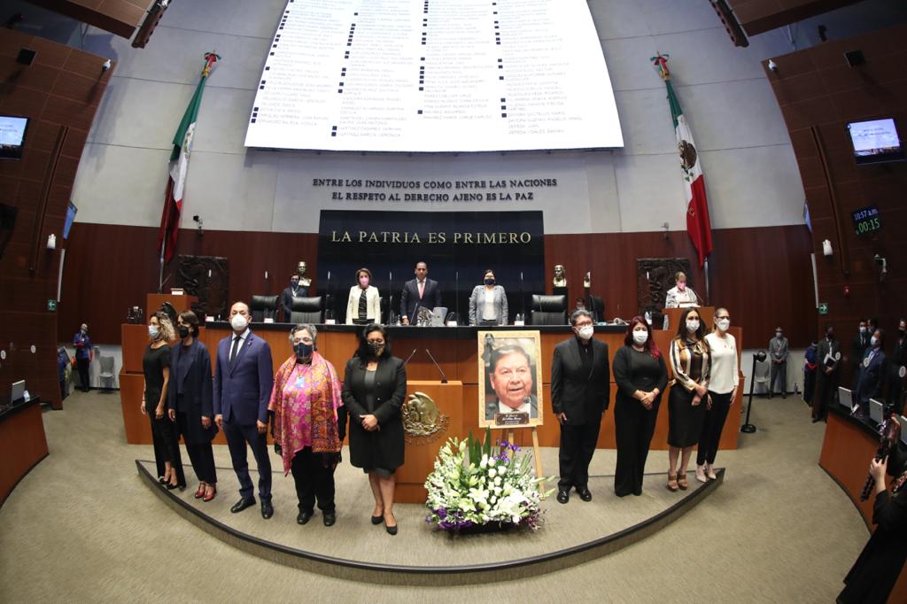 Rinden homenaje en el Senado a Joel Molina Ramírez 