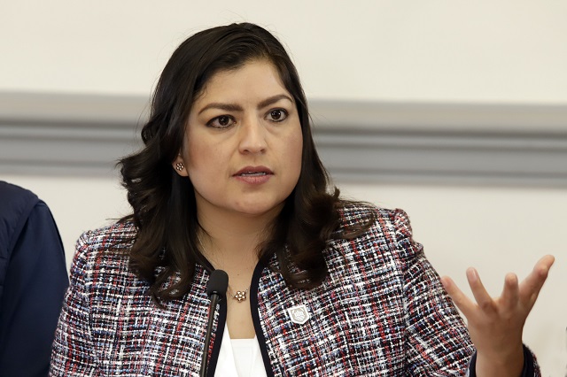 No nos temblará la mano al sancionar a servidores públicos: Rivera Vivanco