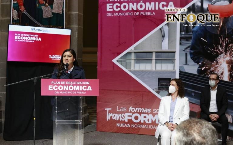 Entrega Rivera Vivanco a empresarios Plan de Reactivación Económica